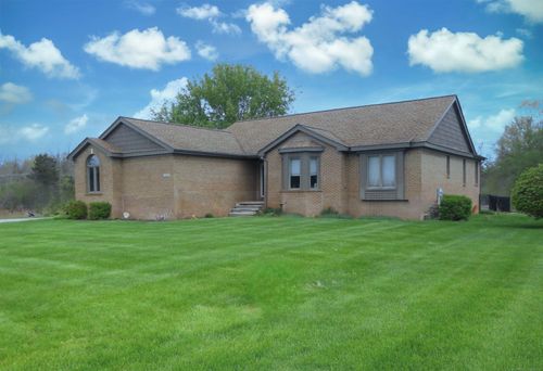 10690 Oxbow Hts, White Lake, MI, 48386-2259 | Card Image