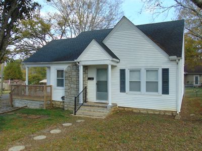 203 6th Ave S, House other with 2 bedrooms, 1 bathrooms and null parking in Lewisburg TN | Image 1