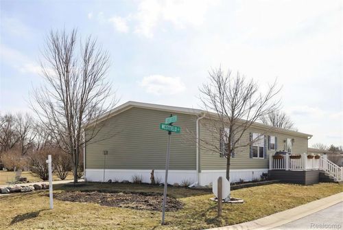 501 Kinloch, Temperance, MI, 48182-2330 | Card Image