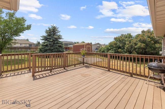 Spacious Porch | Image 25