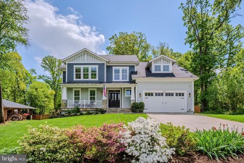 8611 Virginia Ave, ANNANDALE, VA, 22003-3639 | Card Image