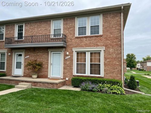 28342 Brookfield Ct, Brownstown Twp, MI, 48183-5005 | Card Image