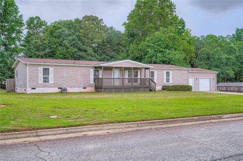 414 Graystone Dr, Winder, GA, 30680-7179 | Card Image