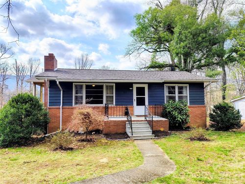 143 Tabernacle Rd, Black Mountain, NC, 28711-8704 | Card Image