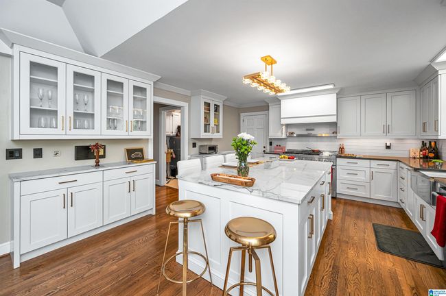 1123 Lake Forest Cir, House other with 4 bedrooms, 4 bathrooms and null parking in Hoover AL | Image 15