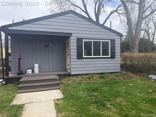106 W Cornell Ave, Pontiac, MI, 48340-2720 | Card Image