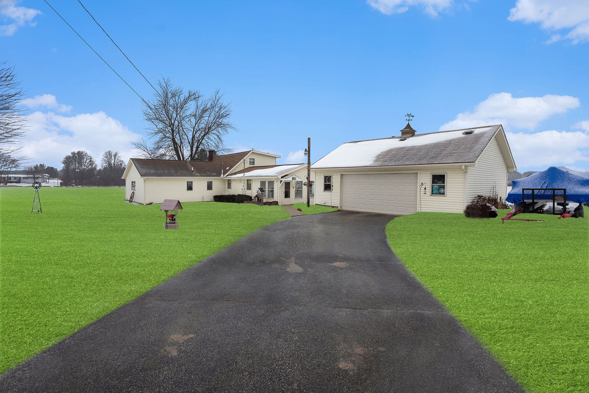 Nipigon Dr, Gladwin, MI 48624