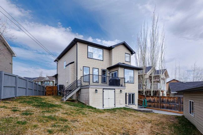 104 Prestwick Manor Se, Home with 4 bedrooms, 3 bathrooms and 8 parking in Calgary AB | Image 2