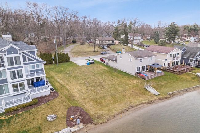 997 Sherbrooke St, Home with 3 bedrooms, 1 bathrooms and null parking in Commerce Twp MI | Image 14