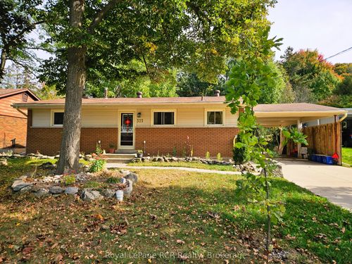 321 8th Ave E, Owen Sound, ON, N4K3A3 | Card Image