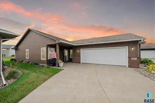 603 Spuce St, Harrisburg, SD, 57032-8170 | Card Image
