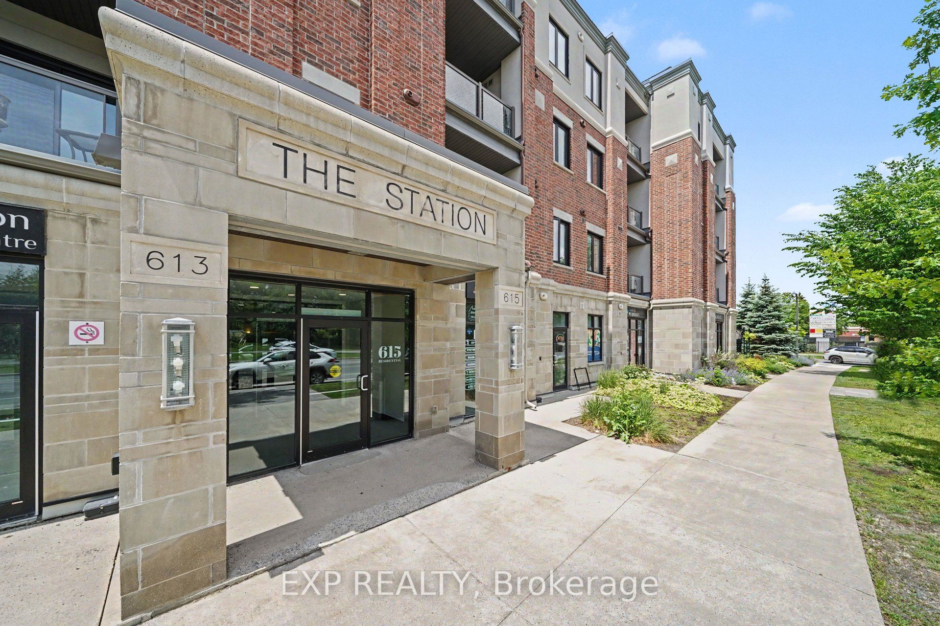 Residential in Barrhaven 3