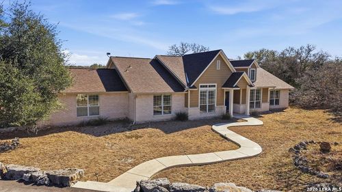 318 River Rdg, Boerne, TX, 78006-4505 | Card Image