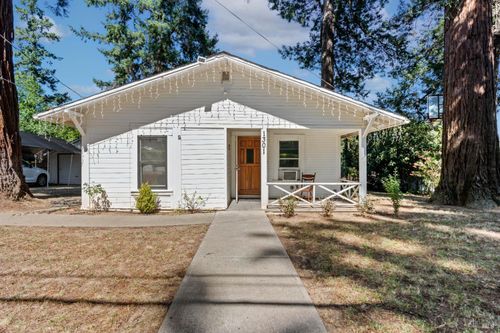 1301 Knob Hill Road, Ukiah, CA, 95482 | Card Image