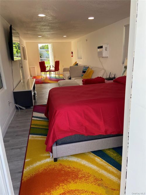 8781 Johnson St, Pembroke Pines, FL, 33024-6507 | Card Image