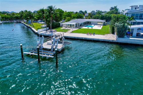 200 Harbor Dr, Key Biscayne, FL, 33149-1218 | Card Image