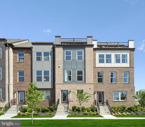 8977 Katherine Johnson Ave, Manassas, VA, 20109-4050 | Card Image