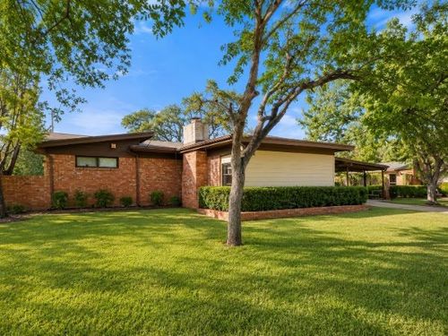 1605 Saint John St, Wichita Falls, TX, 76302-3335 | Card Image