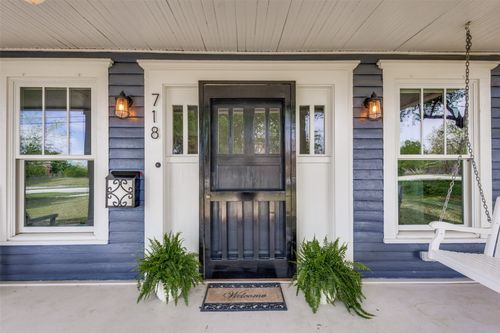 718 Parker St, Mckinney, TX, 75069-5544 | Card Image