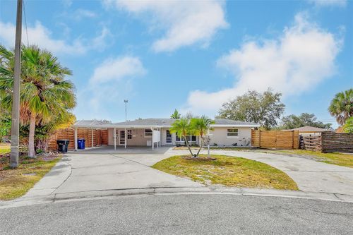 3946 Omega Cir, Sarasota, FL, 34235-6706 | Card Image