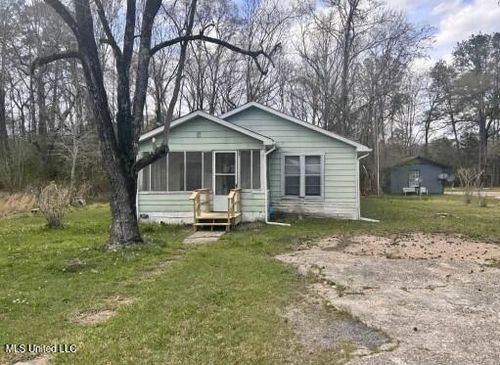 407 Williams Dr, Waynesboro, MS, 39367-7722 | Card Image