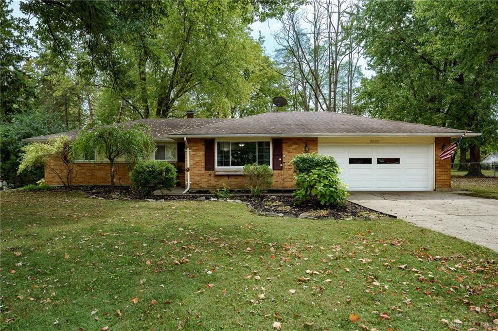 Stardust Dr, Beavercreek, OH 45432