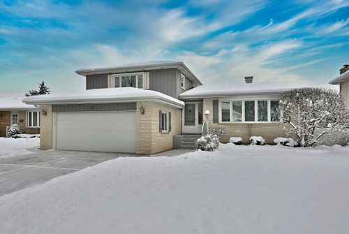 231 N Flora Pkwy, Addison, IL, 60101-2112 | Card Image