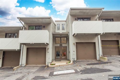 79 Adams Ter, Clifton, NJ, 07013-4019 | Card Image