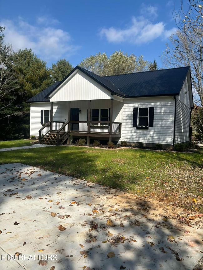 136 Log Ln, House other with 4 bedrooms, 3 bathrooms and null parking in Jacksboro TN | Image 21