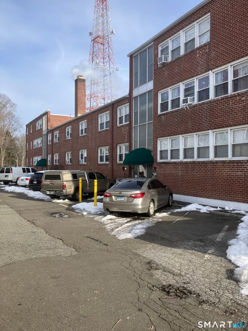 apt-b104-324 Strawberry Hill Ave, Norwalk, CT, 06851-4321 | Card Image