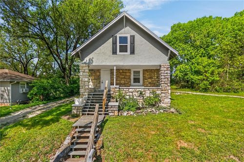 5424 Bellefontaine Ave, Kansas City, MO, 64130-3822 | Card Image