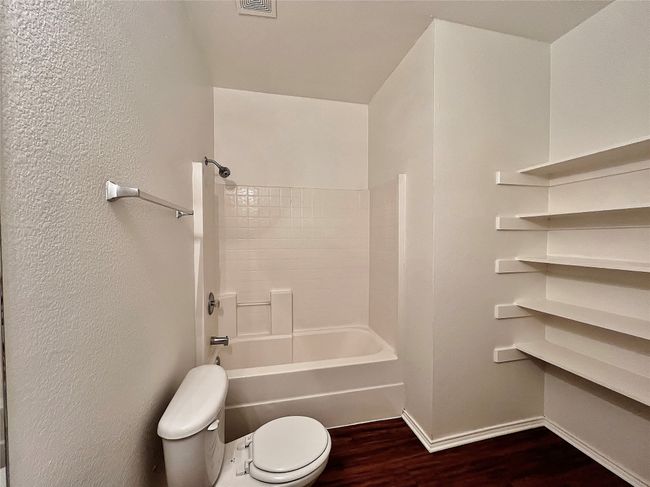 7221 Fossil Hill Dr, House other with 3 bedrooms, 2 bathrooms and null parking in Arlington TX | Image 7
