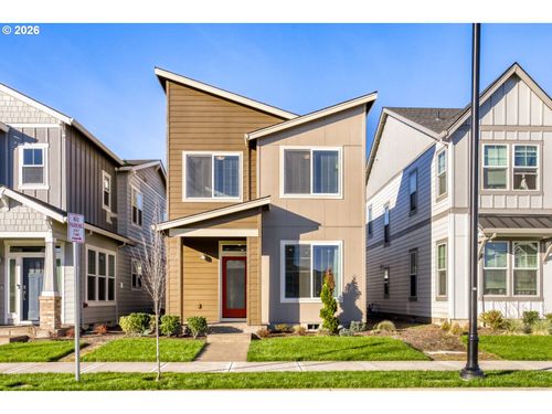 8465 Se Crabapple St, Hillsboro, OR, 97123-5395 | Card Image