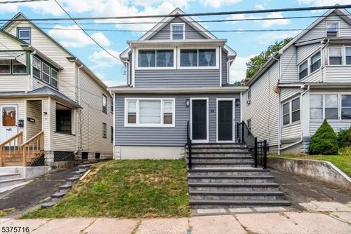 35 Mountainview St, West Orange, NJ, 07052-4819 | Card Image