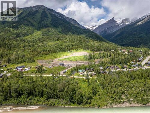 200 Burma Rd, Fernie, BC, V0B1M5 | Card Image