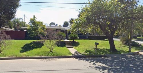1235 Cedar, Redlands, CA, 92373 | Card Image