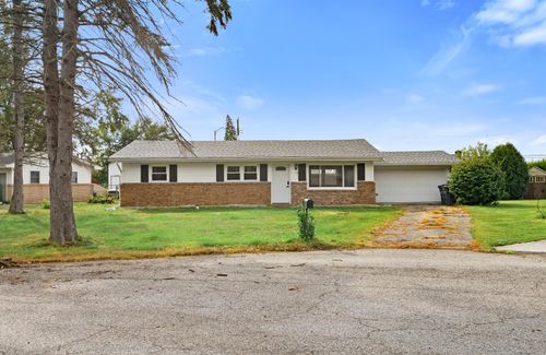 20 Elm Ave, Hobart, IN, 46342-5755 | Card Image