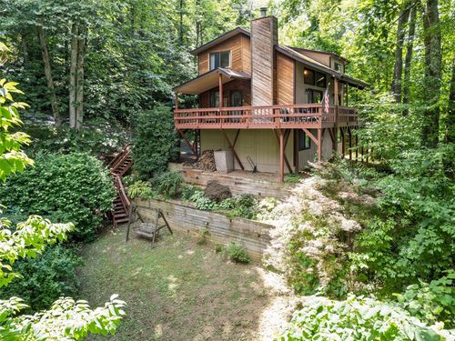 1672 Summit Dr, Maggie Valley, NC, 28751 | Card Image