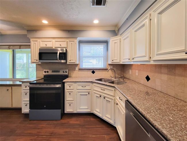 5535 Enchanted Timbers Dr, House other with 4 bedrooms, 3 bathrooms and 2 parking in Humble TX | Image 10