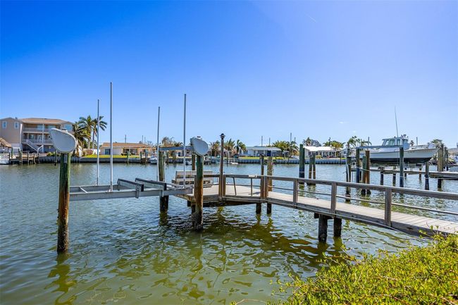 513 S Bayshore Dr, House other with 2 bedrooms, 2 bathrooms and null parking in MADEIRA BEACH FL | Image 11