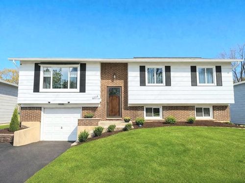 8113 Carlisle Dr, Hanover Park, IL, 60133-2416 | Card Image