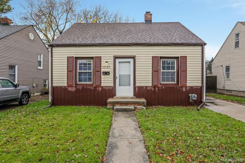 22167 Rausch Ave, Eastpointe, MI, 48021-2592 | Card Image