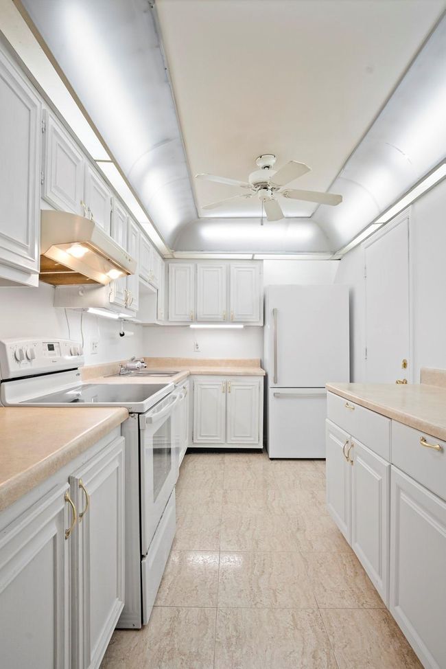 APT-169 - 1428 Se 4 Th Ave, Condo with 2 bedrooms, 2 bathrooms and null parking in Deerfield Beach FL | Image 17