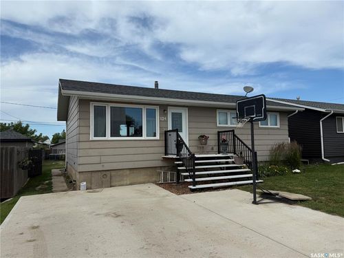 104 Railway Ave E, Shellbrook, SK, S0J2E0 | Card Image