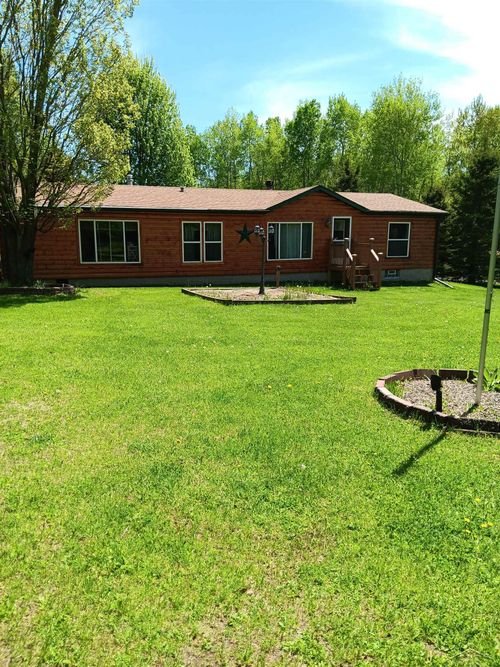8 W County Rd 424 Road, Gaastra, MI, 49927 | Card Image