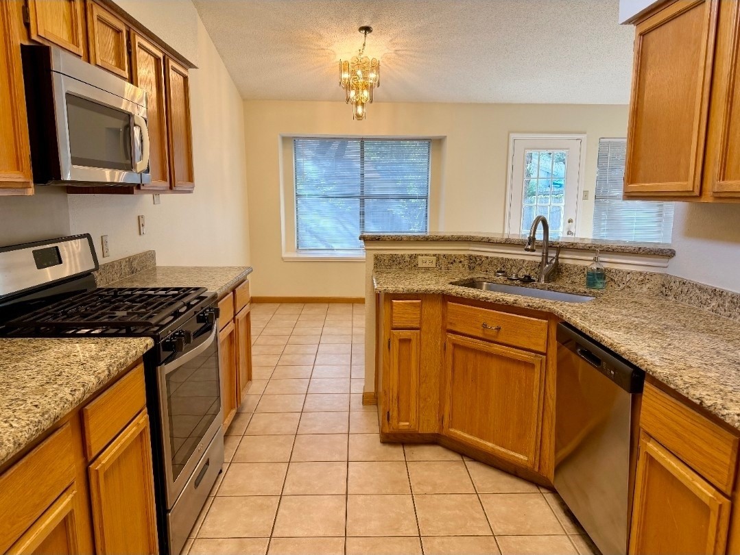 Residential Lease in Cedar Park 2