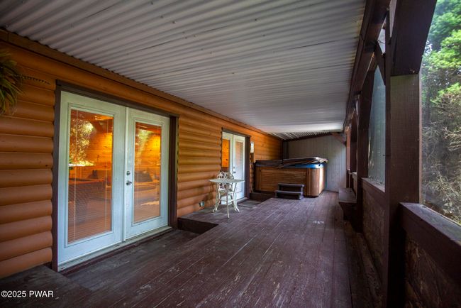 Screened Porch | Image 38