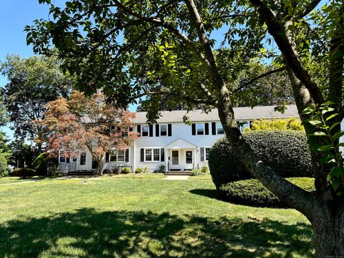 203 Sylvan Knoll Rd, Stamford, CT, 06902-5341 | Card Image