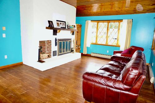 33 Spruce Dr, East Hartford, CT, 06118-2828 | Card Image