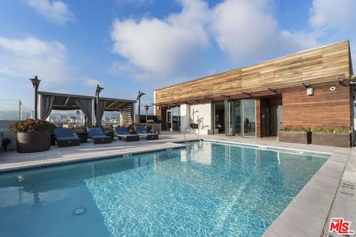 apt-203-1755 Ocean Ave, Santa Monica, CA, 90401-3616 | Card Image